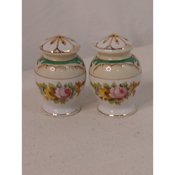 Other - Japanese salt and pepper‎ shakers Ceramic Green Floral design VTG Japan